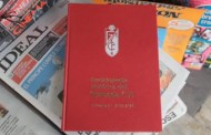 La historia del Granada ya está en los kioscos