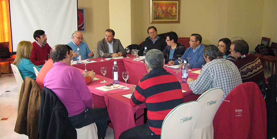 REUNIÓN HISTÓRICA DE LA FEDERACIÓN ANDALUZA CON DISTRIMEDIOS