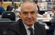 Antonio Caño intenta detener la sangría de lectores y ventas con un nuevo rediseño de ‘El País’