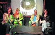 Los discos se hacen un hueco en los kioscos de prensa