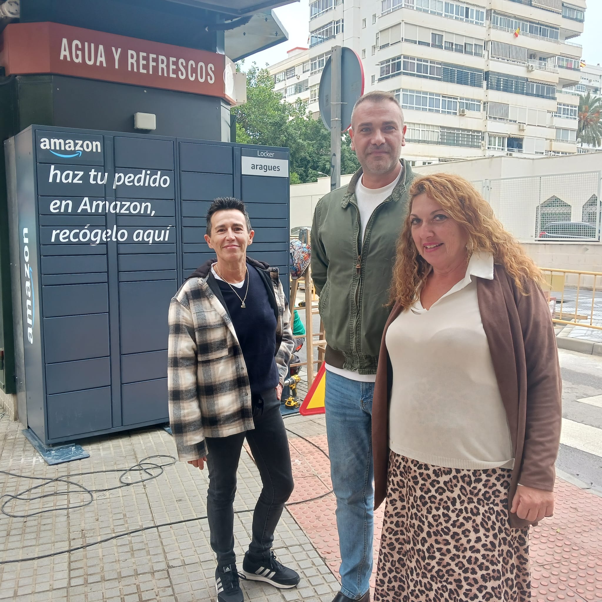 Los kioscos de Málaga implantan Amazon Lockers desde octubre, y Granada se sumará en enero