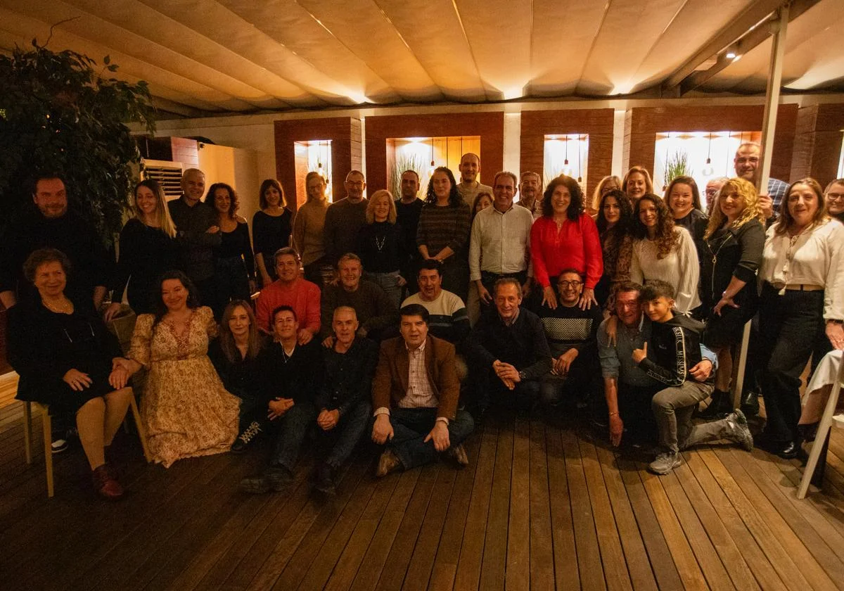 Una tradición que siempre innova: La Asociación Provincial de Vendedores de Prensa de Granada celebra su cena navideña en febrero con la vista puesta en nuevos retos para el sector